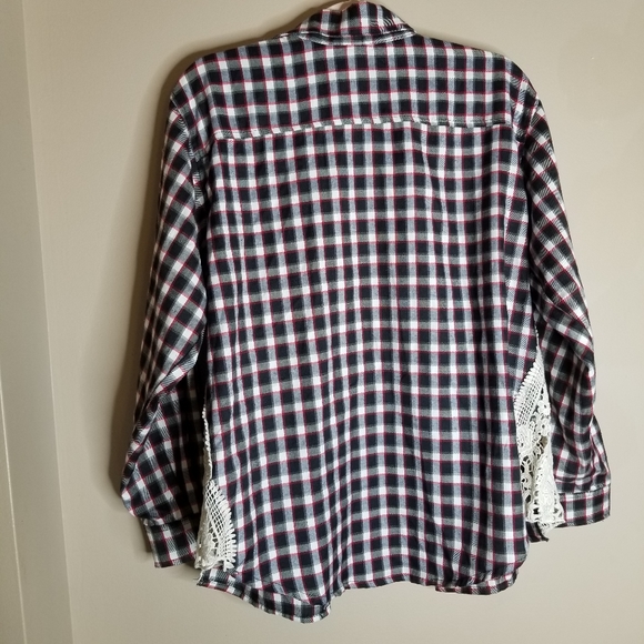 Frananna with an attitude Fannel Side cut out top - Picture 4 of 13